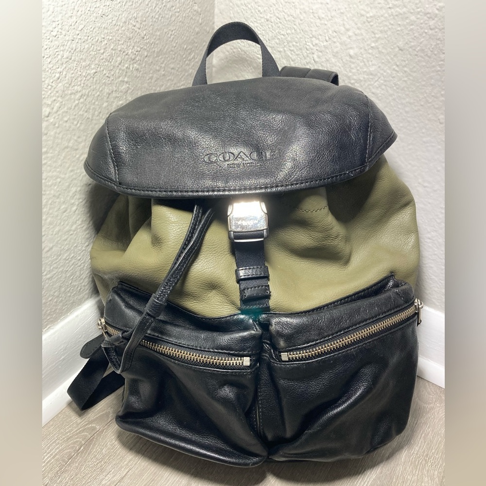 Coach backpack - Picture 1 of 5